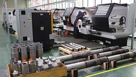 硬質(zhì)合金車(chē)刀精加工內(nèi)孔的方法